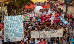 Mais de 100 mil pessoas tomam as ruas de BH em Defesa da Educação 3 Mais de 100 mil pessoas tomam as ruas de BH em Defesa da Educação 3