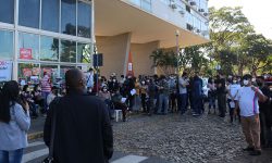 TAE da UFMG aprovam continuidade da greve e intensificam mobilizações neste semana 5
