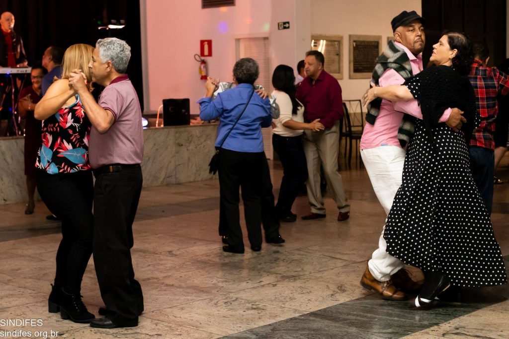 SINDIFES convida aposentados, aposentadas e pensionistas para Encontro Dançante no dia 25 de novembro 3