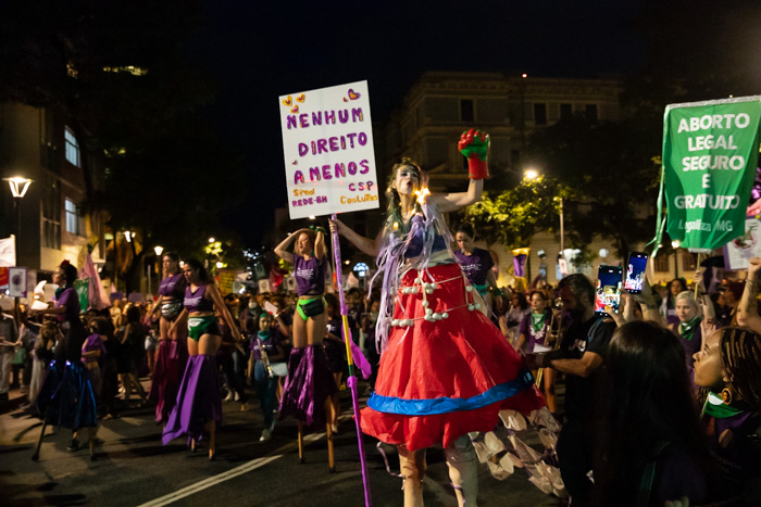 Mulheres tomam as ruas de Belo Horizonte para exigir o fim da violência de genêro e igualdade 6