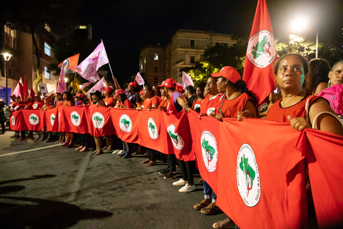 Mulheres tomam as ruas de Belo Horizonte para exigir o fim da violência de genêro e igualdade 5