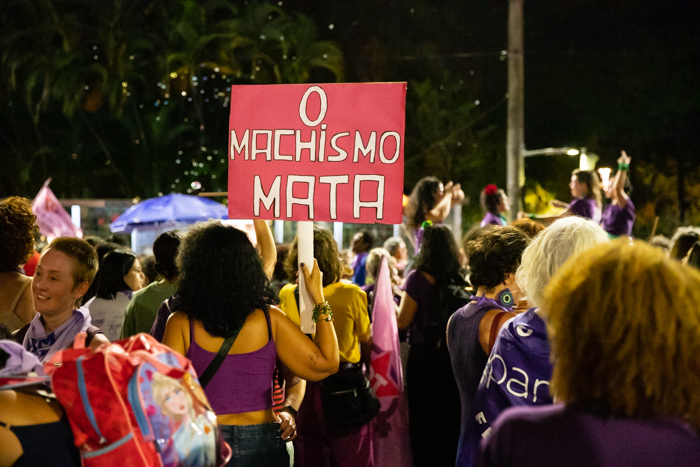 Mulheres tomam as ruas de Belo Horizonte para exigir o fim da violência de genêro e igualdade 7
