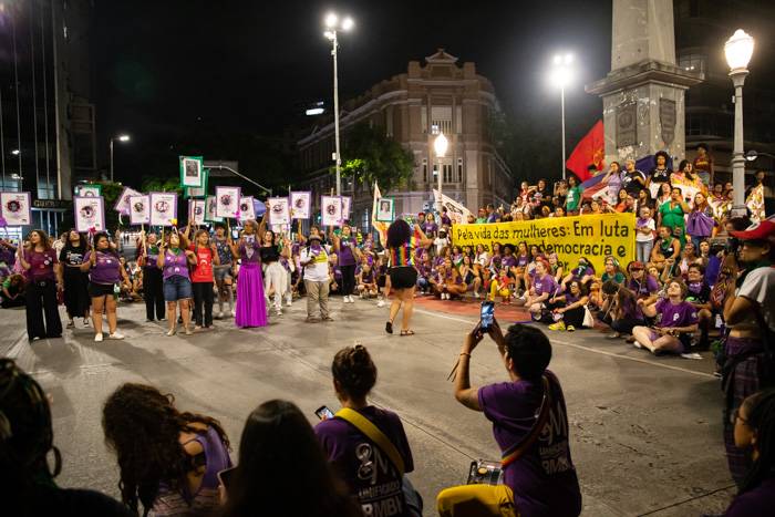Mulheres tomam as ruas de Belo Horizonte para exigir o fim da violência de genêro e igualdade 10