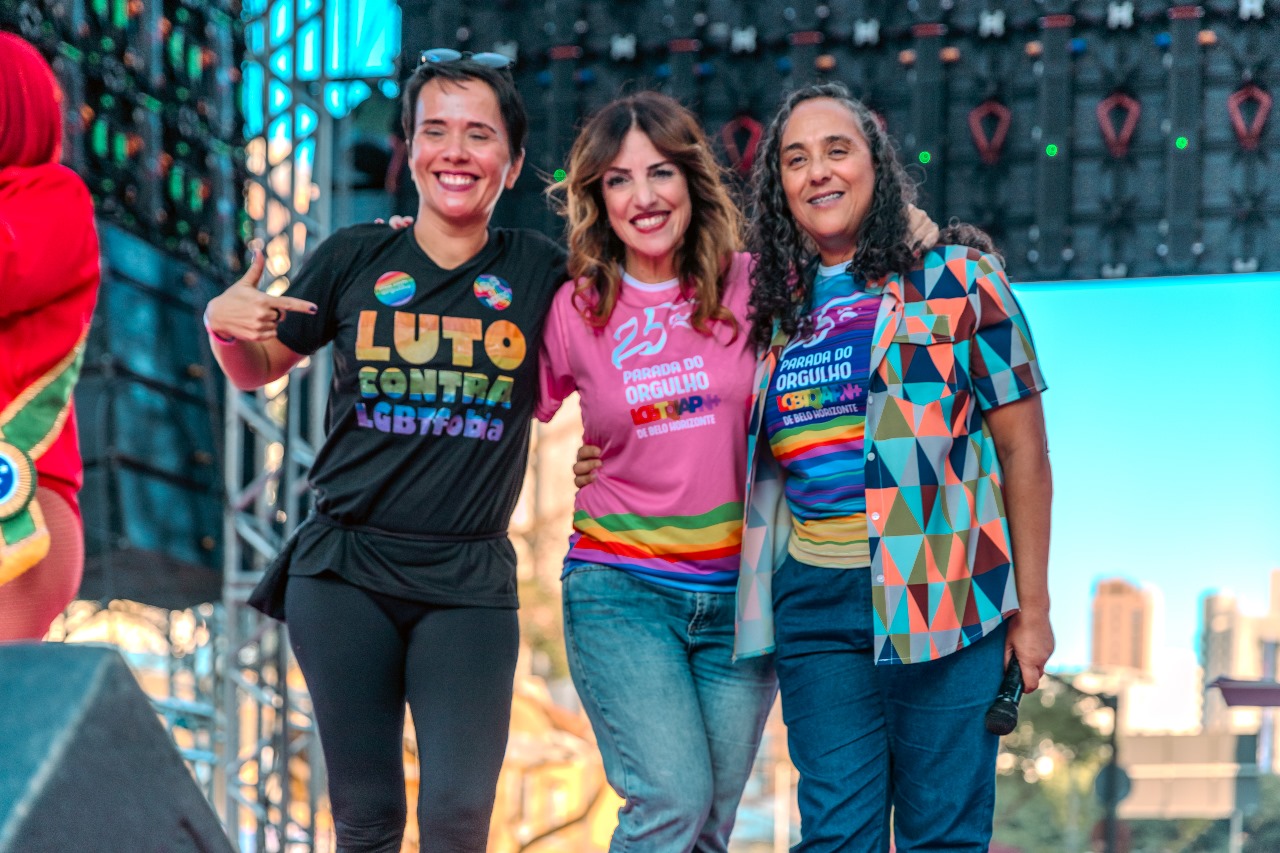 Parada LGBTQIAPN+ leva milhares de pessoas para as ruas de Belo Horizonte em Ato de Orgulho e Resistência 7