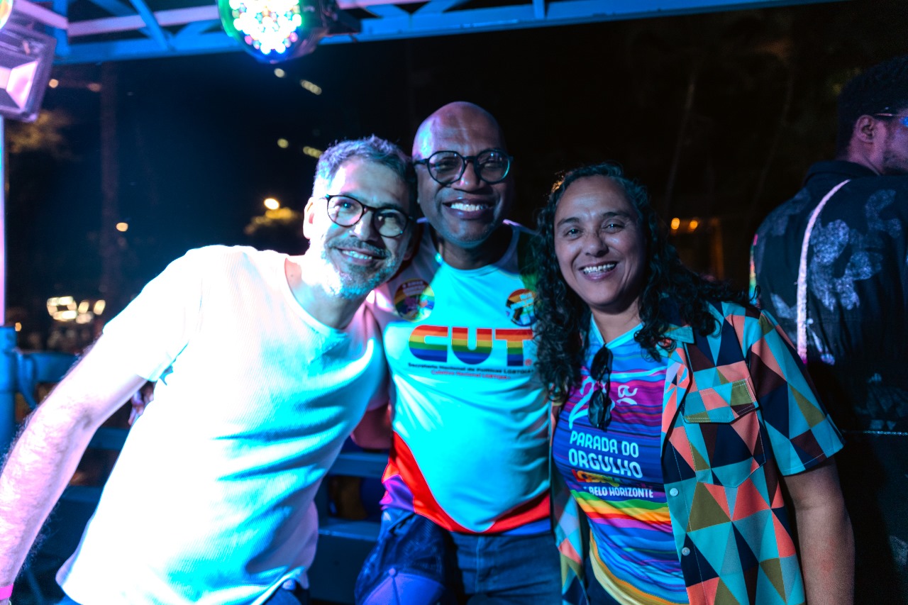 Parada LGBTQIAPN+ leva milhares de pessoas para as ruas de Belo Horizonte em Ato de Orgulho e Resistência 8