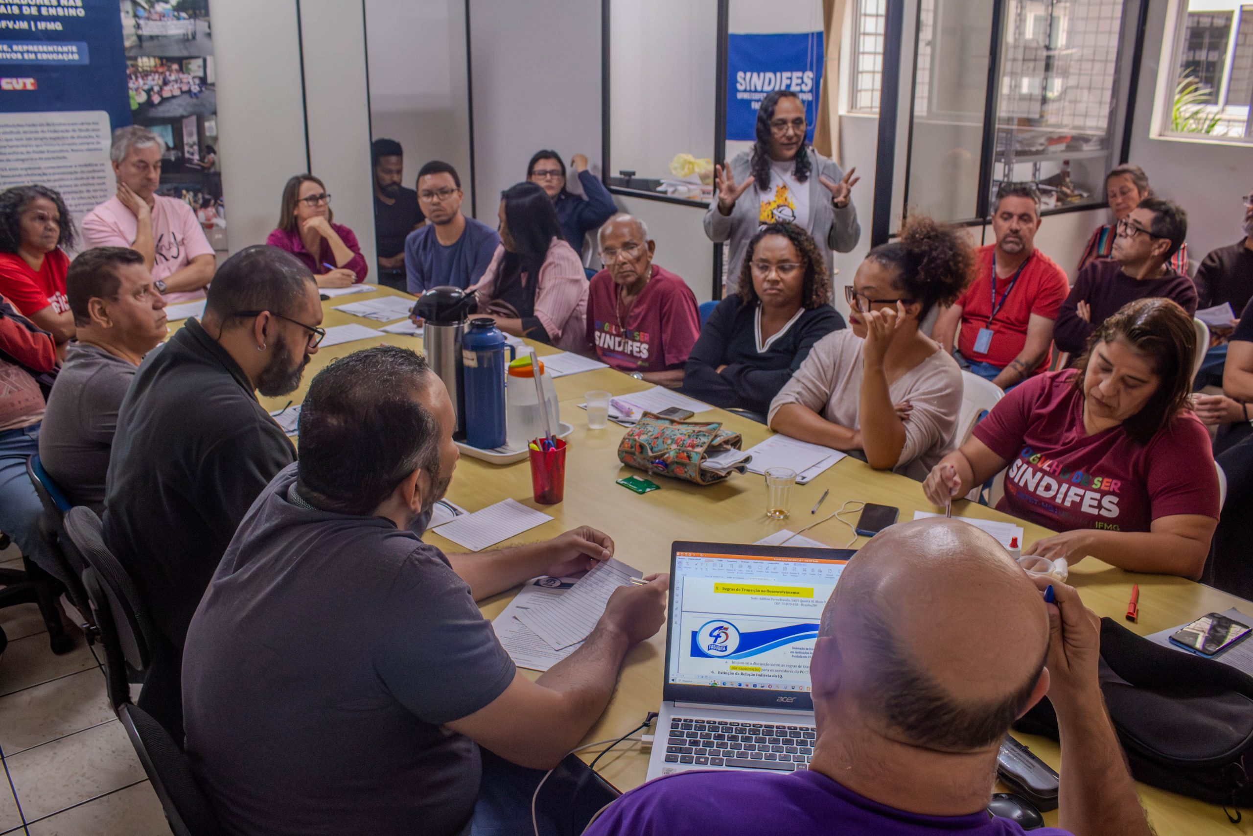 GT-CARREIRA REÚNE-SE NA MANHÃ DE HOJE (1) PARA DISCUTIR TERMO DE ACORDO 1
