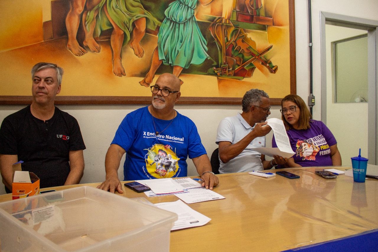 GT-APOSENTADOS REALIZA REUNIÃO NA TARDE DESTA QUARTA, 02/10, PARA APRESENTAR AGENDA CULTURAL E SANAR DÚVIDAS SOBRE A NOVA TABELA DO PCCTAE. 4
